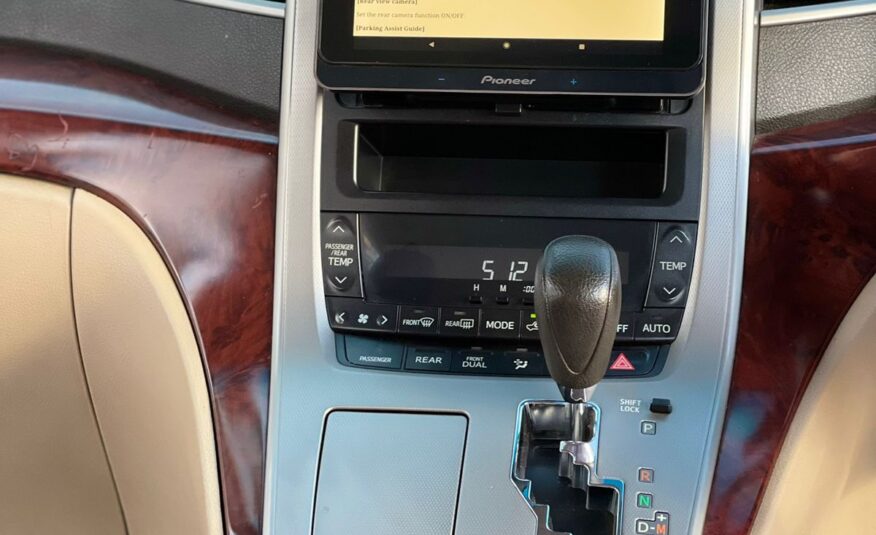 2012 Toyota Alphard
