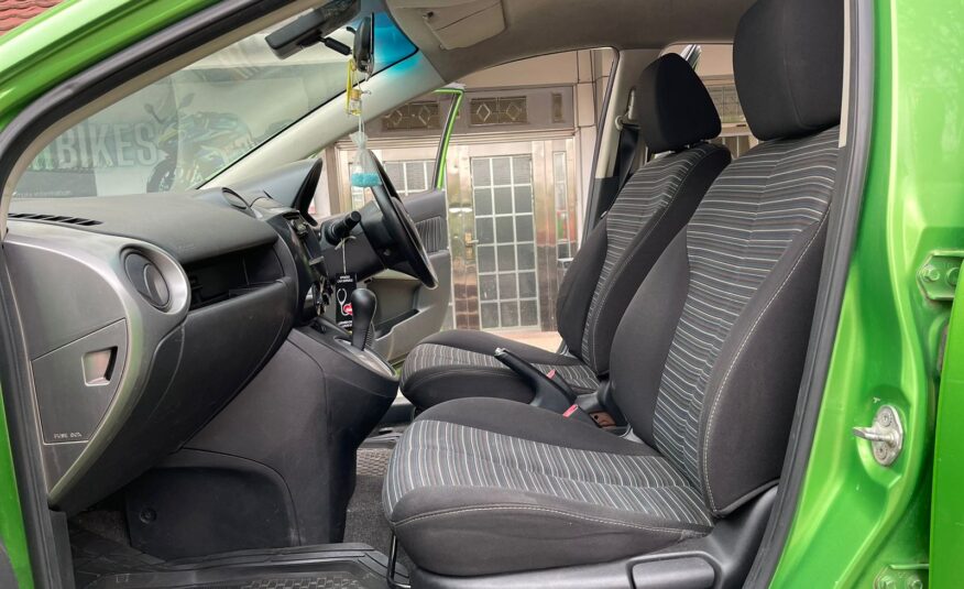 2010 Mazda Demio
