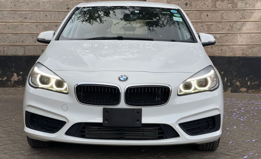2015 BMW 218I
