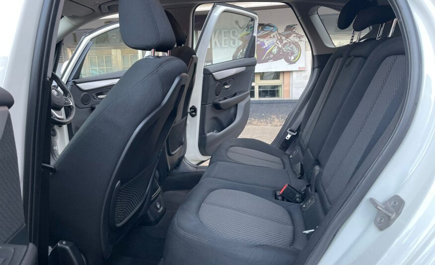 2015 BMW 218I