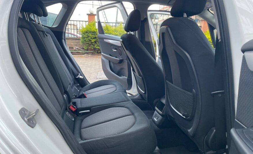 2015 BMW 218I