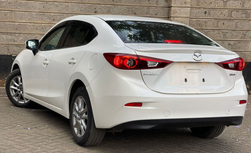 2015 Mazda Axela Pearl White