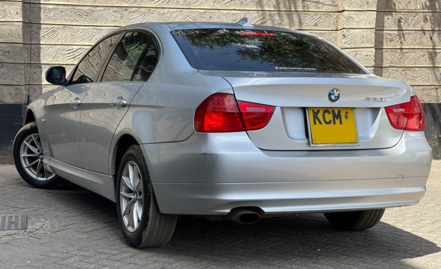 2010 BMW 320I Silver