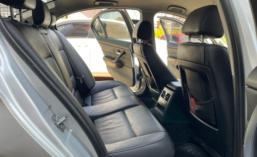 2010 BMW 320I Silver