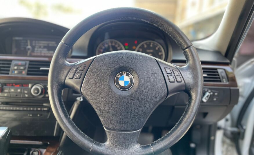 2010 BMW 320I Silver