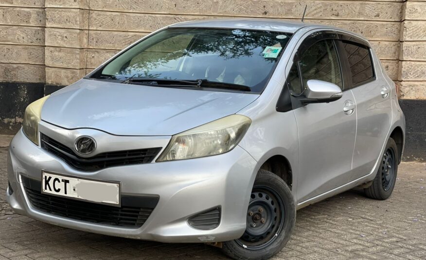 2012 Toyota Vitz Silver