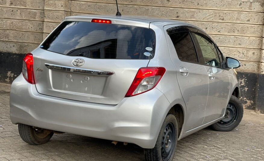 2012 Toyota Vitz Silver
