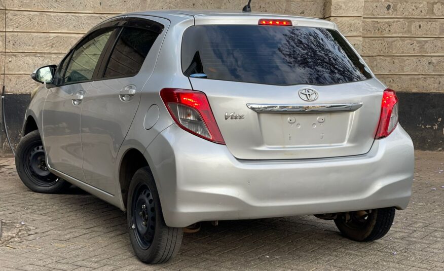 2012 Toyota Vitz Silver