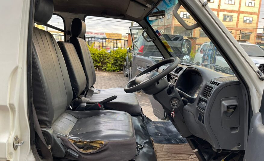 2009 Nissan Vanette
