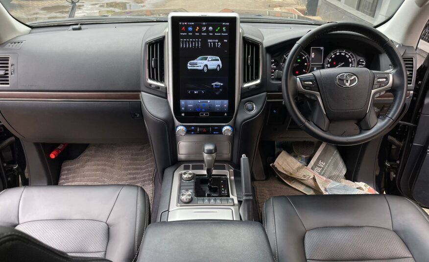 2016 Toyota Landcruiser ZX V8