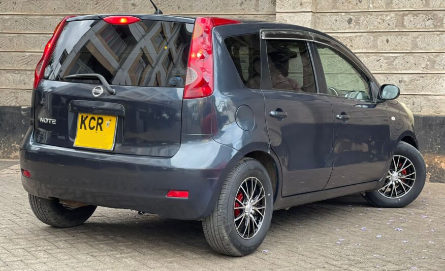 2011 Nissan Note