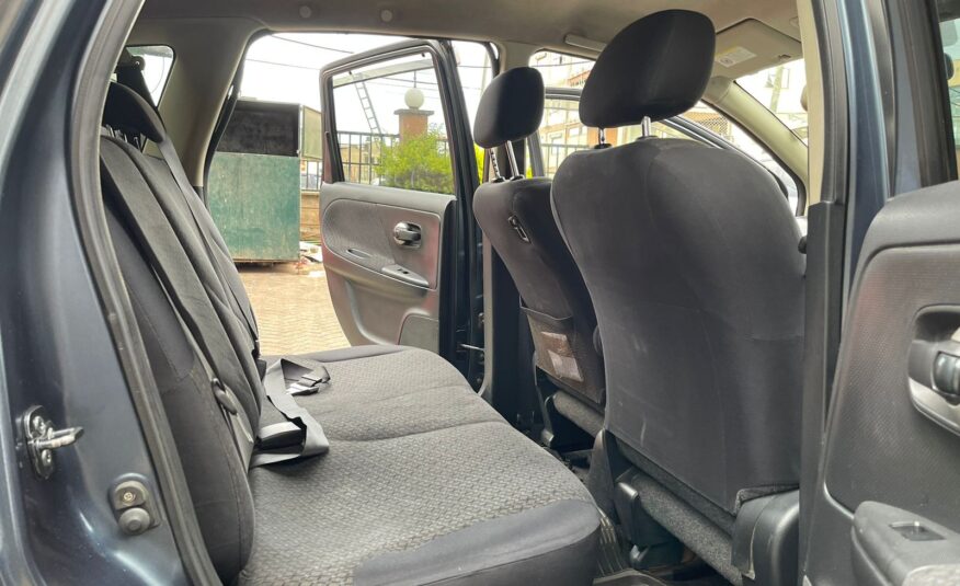 2011 Nissan Note