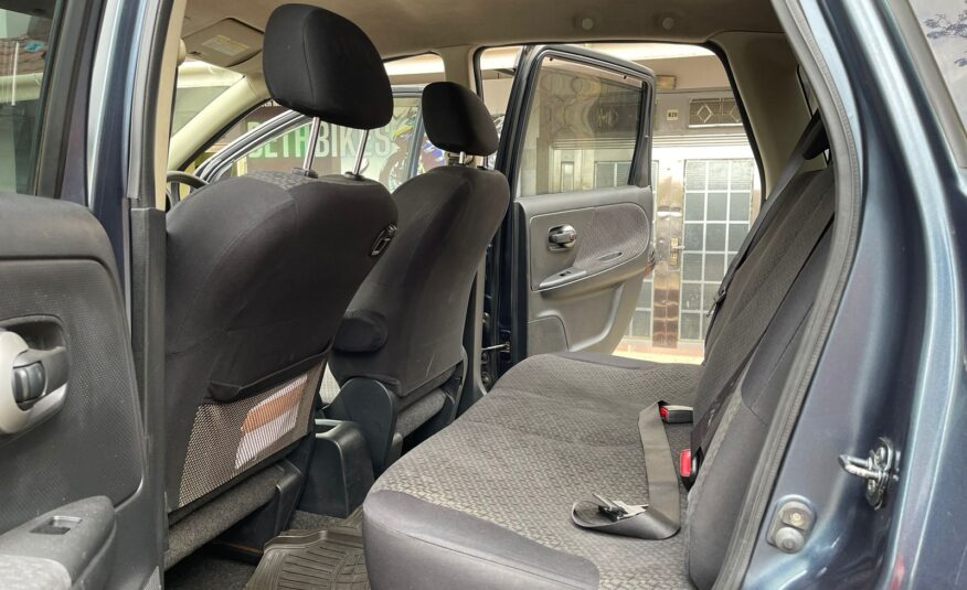 2011 Nissan Note