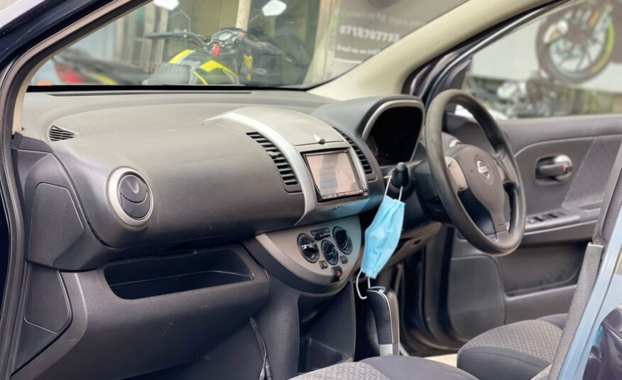 2011 Nissan Note