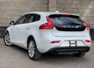 2015 Volvo V40 T4
