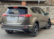 2016 Toyota Rav4 (Hybrid)