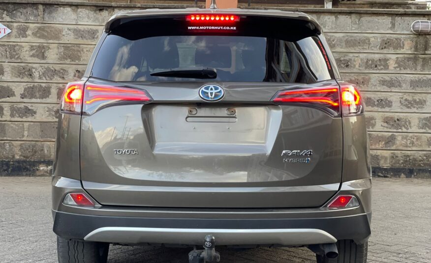 2016 Toyota Rav4 (Hybrid)