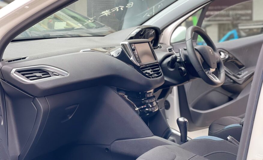 2015 Peugeot 208 White