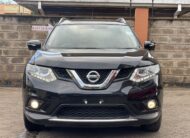 2015 Nissan X-Trail (Sunroof)