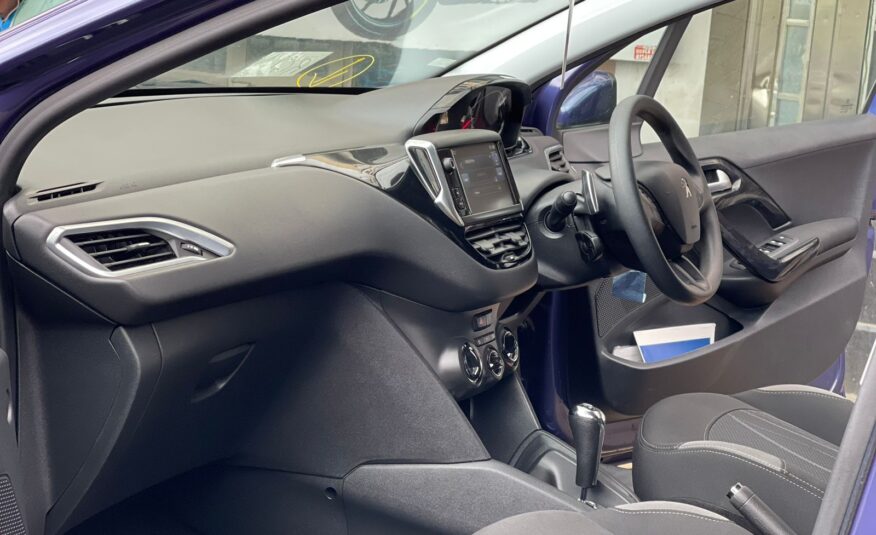 2015 Peugeot 208 Blue