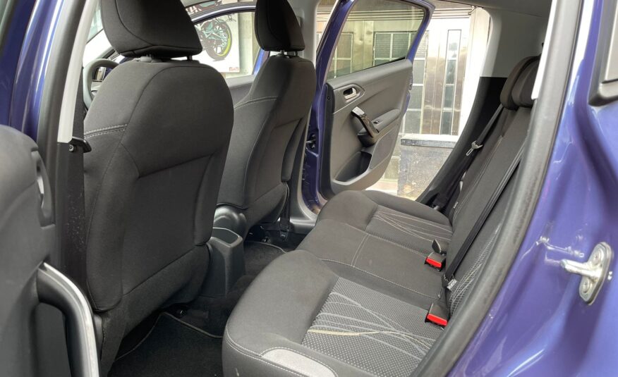2015 Peugeot 208 Blue