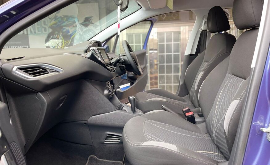 2015 Peugeot 208 Blue