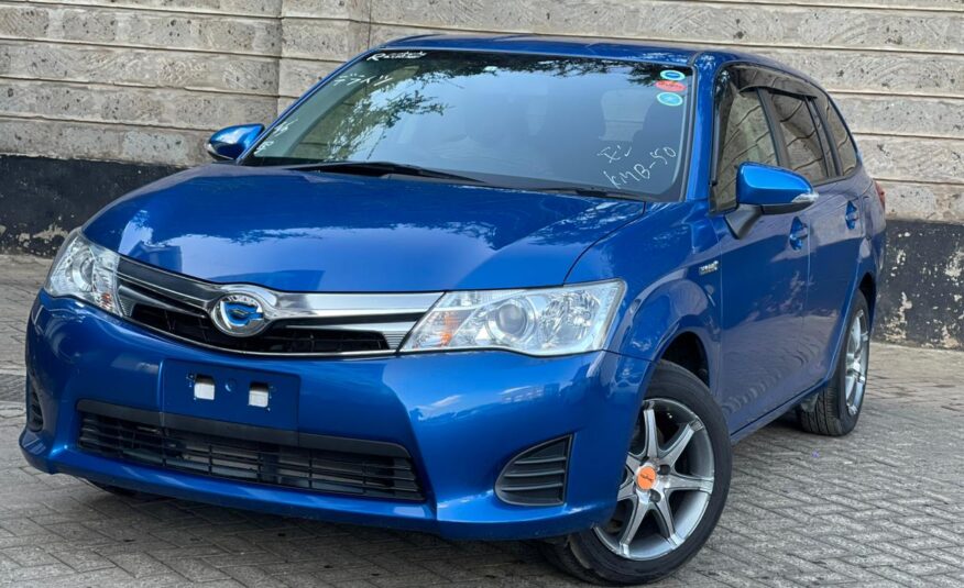 2015 Toyota Fielder Hybrid