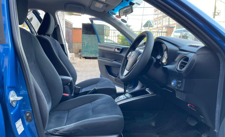 2015 Toyota Fielder Hybrid