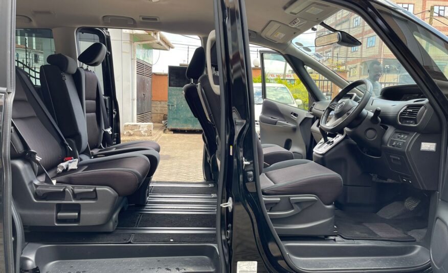 2016 Nissan Serena