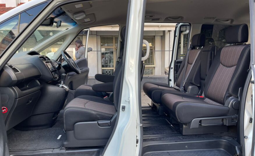 2015 Nissan Serena