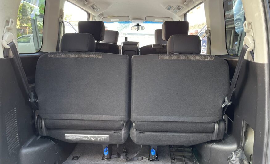 2015 Nissan Serena