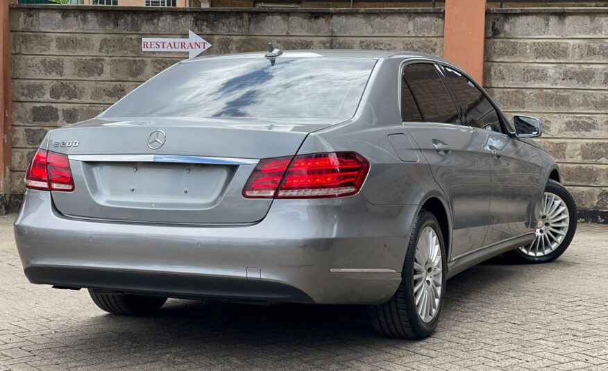 2014 Mercedes Benz E200