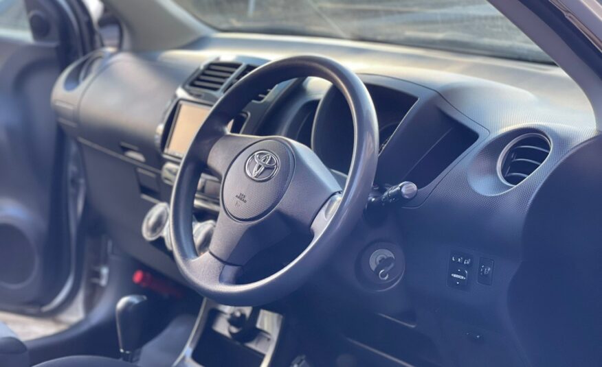 2007 Toyota IST