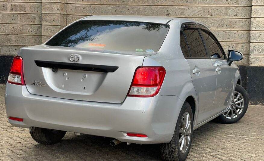 2013 Toyota Axio