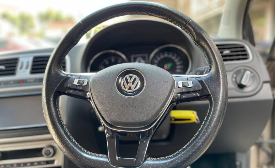 2016 Volkswagen Golf Cross Polo