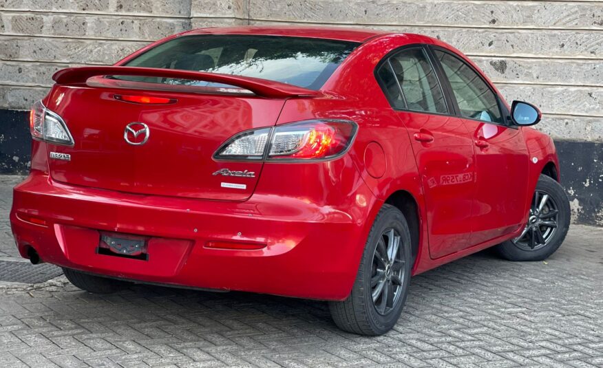 2015 Mazda Axela