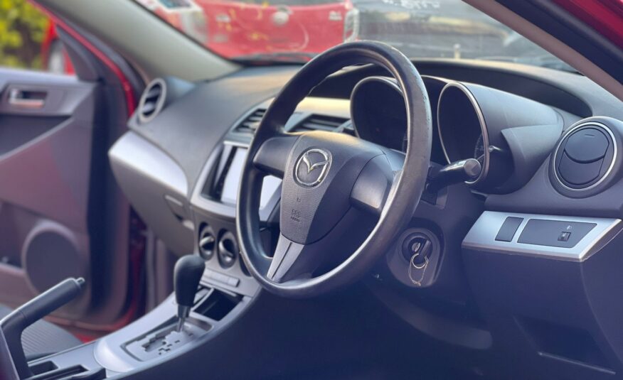 2015 Mazda Axela