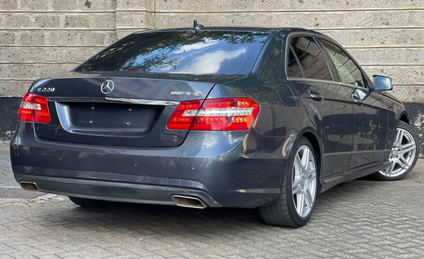 2015 Mercedes Benz E220