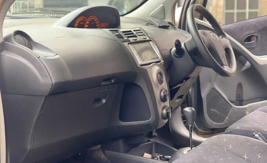 2009 Toyota Vitz