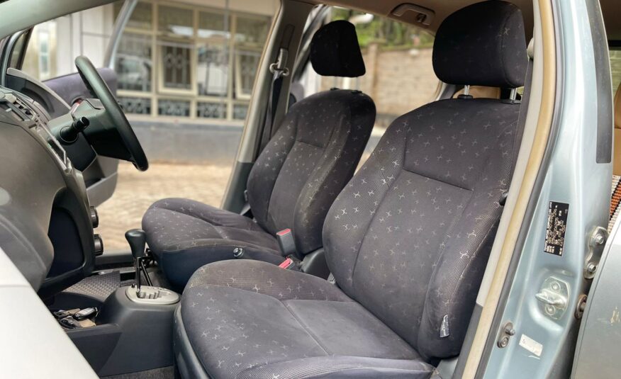 2009 Toyota Vitz