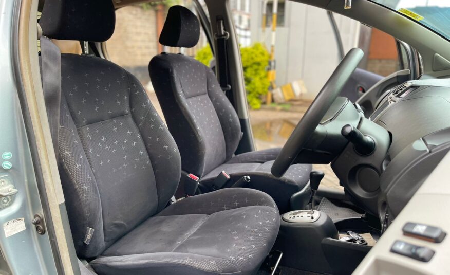 2009 Toyota Vitz