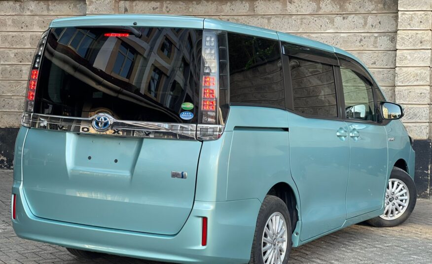 2015 Toyota Voxy New Shape