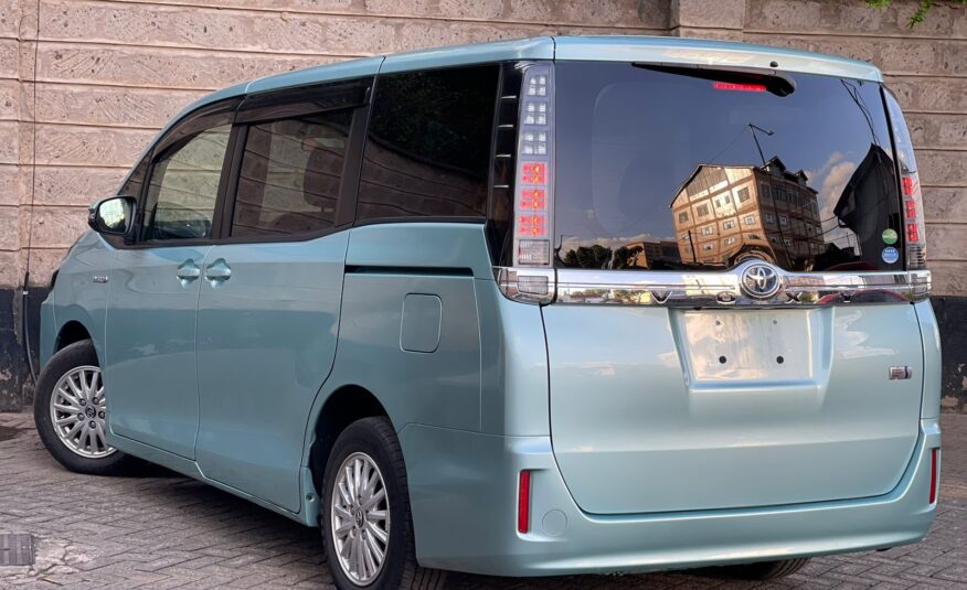 2015 Toyota Voxy New Shape