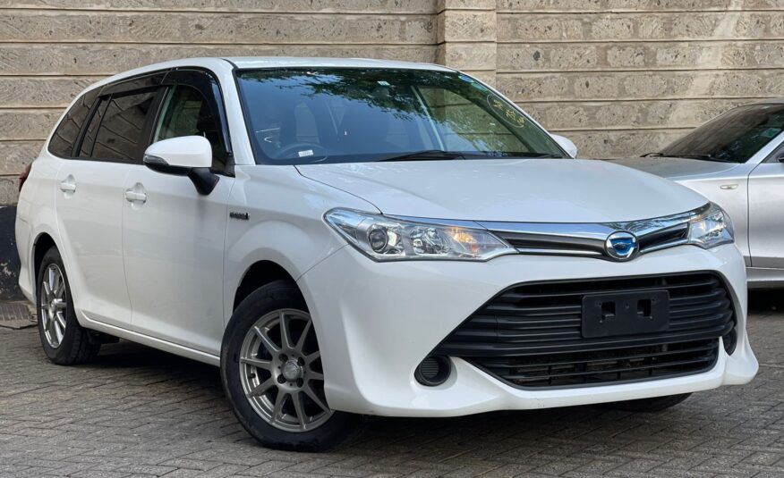 2015 Toyota Fielder White