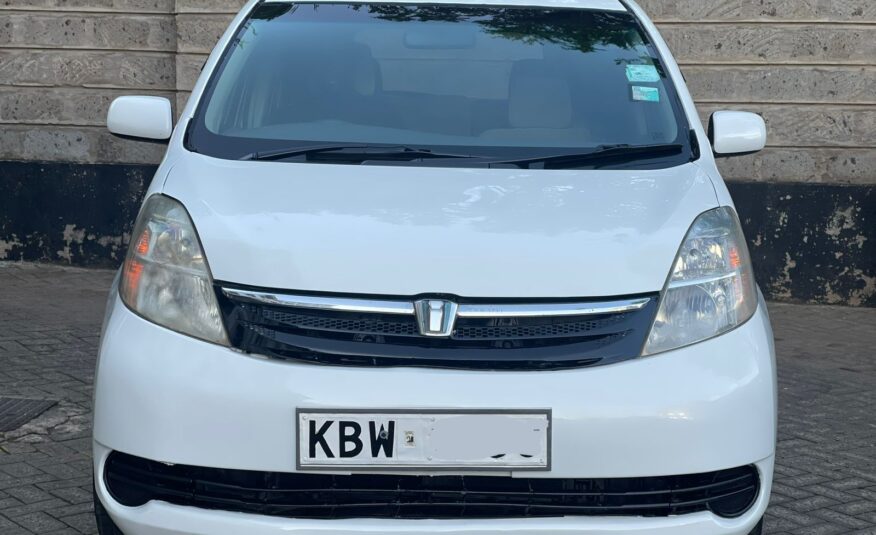2006 Toyota Isis