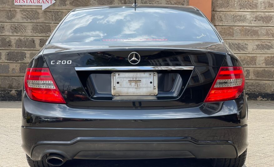 2012 Mercedes-Benz C200 Black