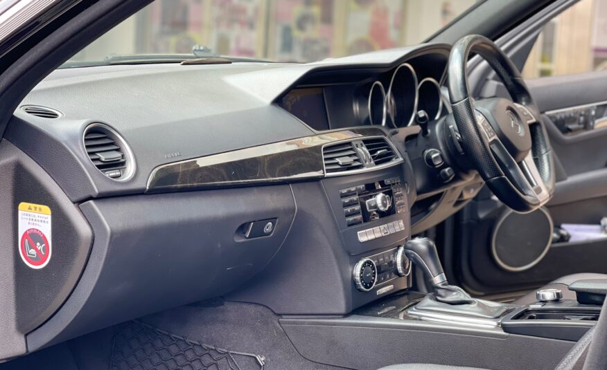 2012 Mercedes-Benz C200 Black