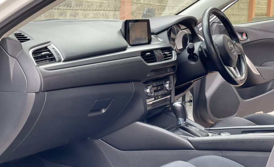 2015 Mazda Atenza