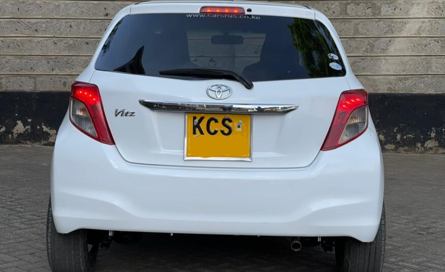 2012 Toyota Vitz White
