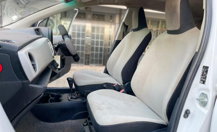 2012 Toyota Vitz White